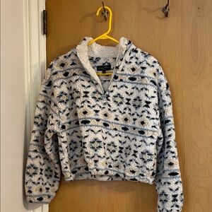 Love Tree Black and Cream Sherpa Quarter-Zip Sweater